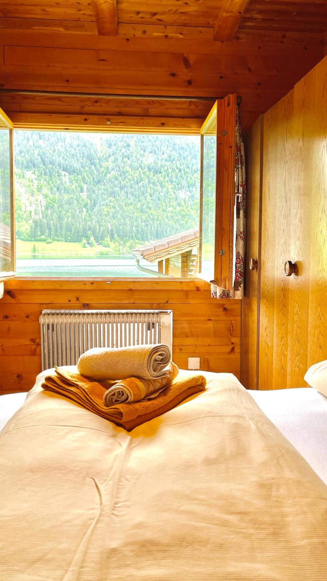 Chalets Zoehrer - Wohnen Am Wasser Вайсензе Номер фото