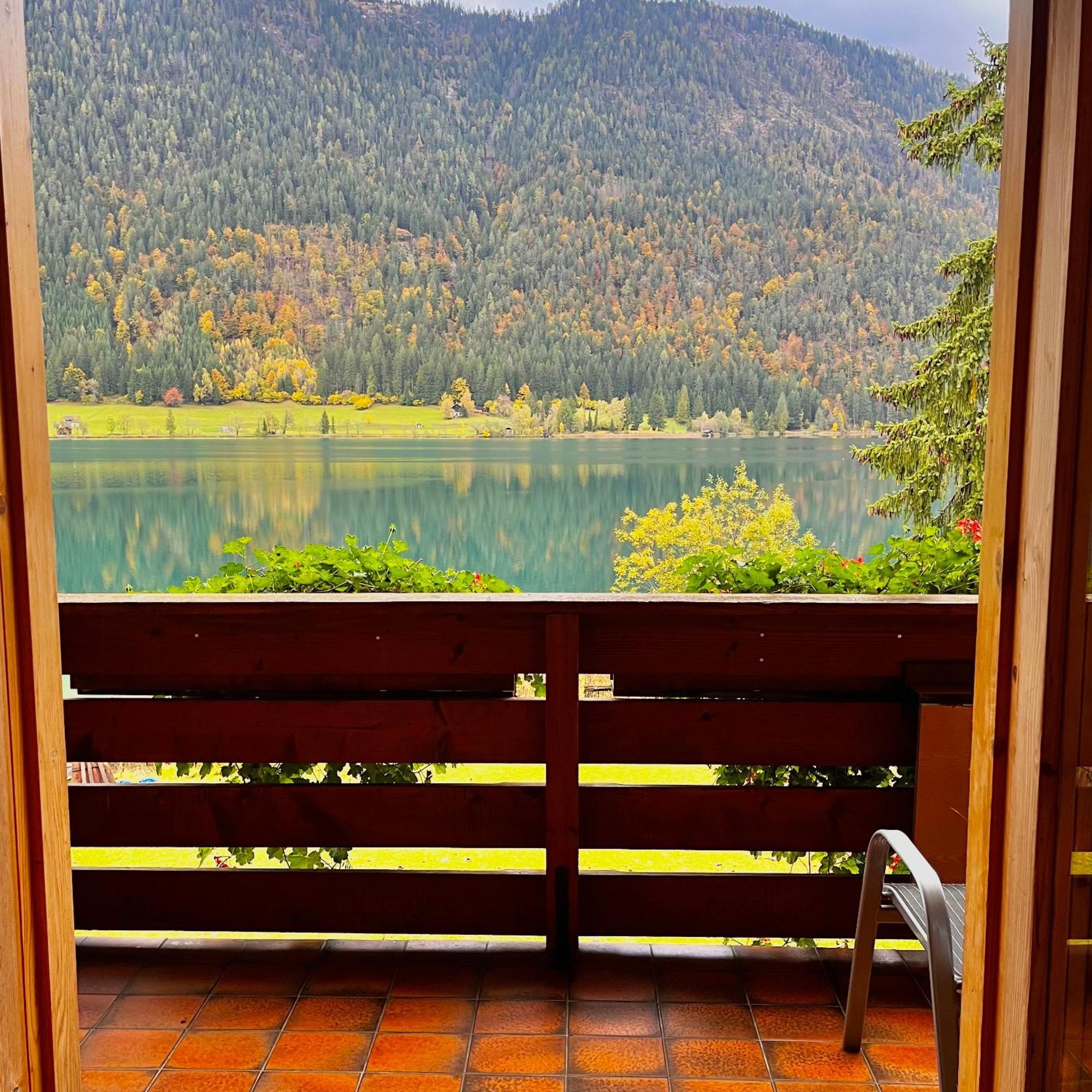 Chalets Zoehrer - Wohnen Am Wasser Вайсензе Екстер'єр фото
