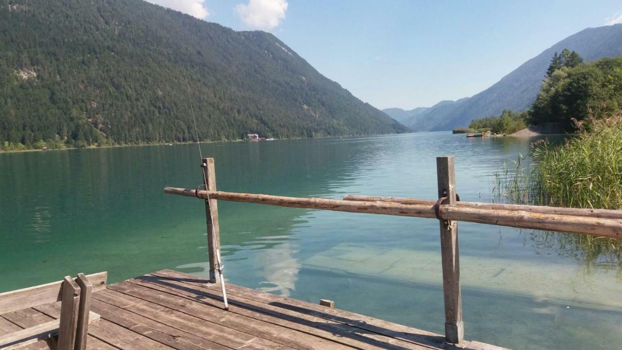 Chalets Zoehrer - Wohnen Am Wasser Вайсензе Екстер'єр фото